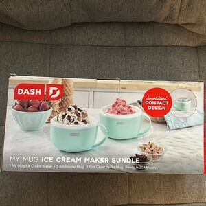 Dash Ice Cream Maker Bundle NWT